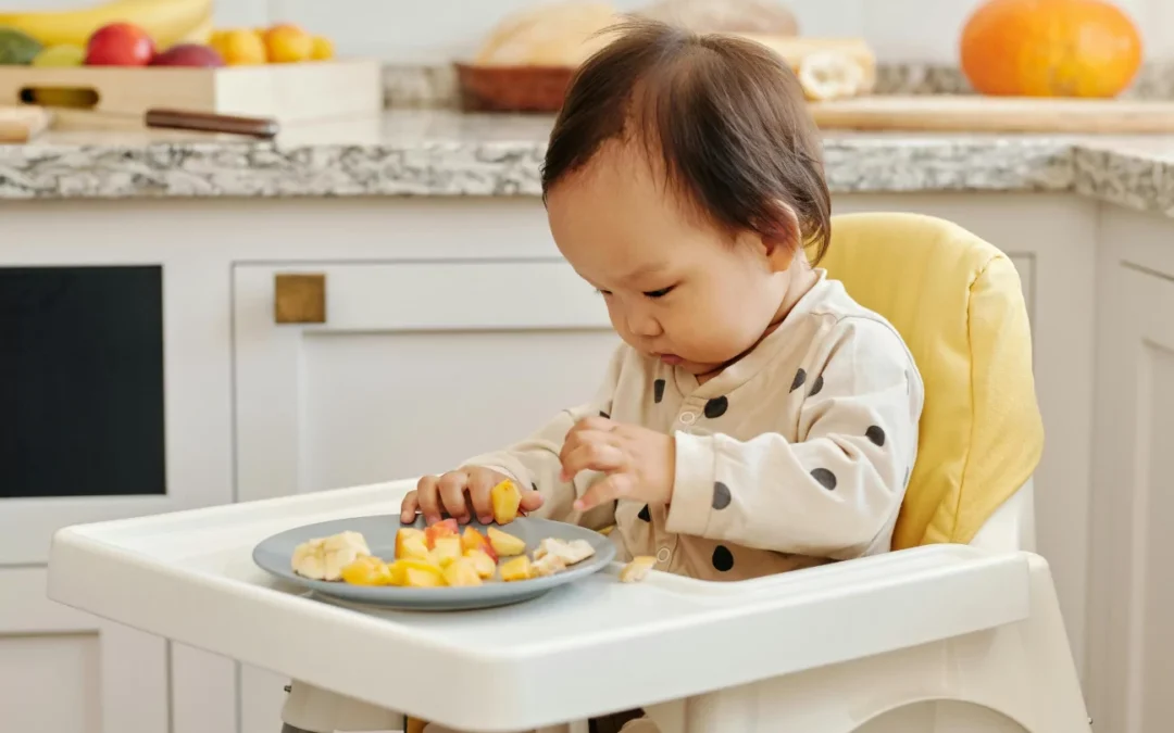 Les aliments à éviter avant 1 an : Ce que les parents doivent savoir